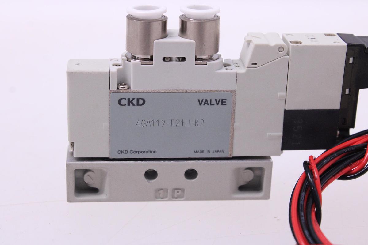 Usado Electrovalvula CKD 4GA119-C6-E21H-3-K2