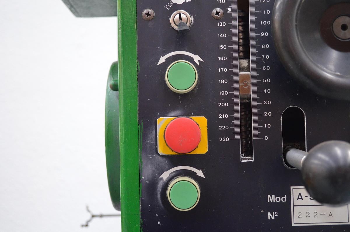 Usado Taladro columna Ibarmia A-50 222-A