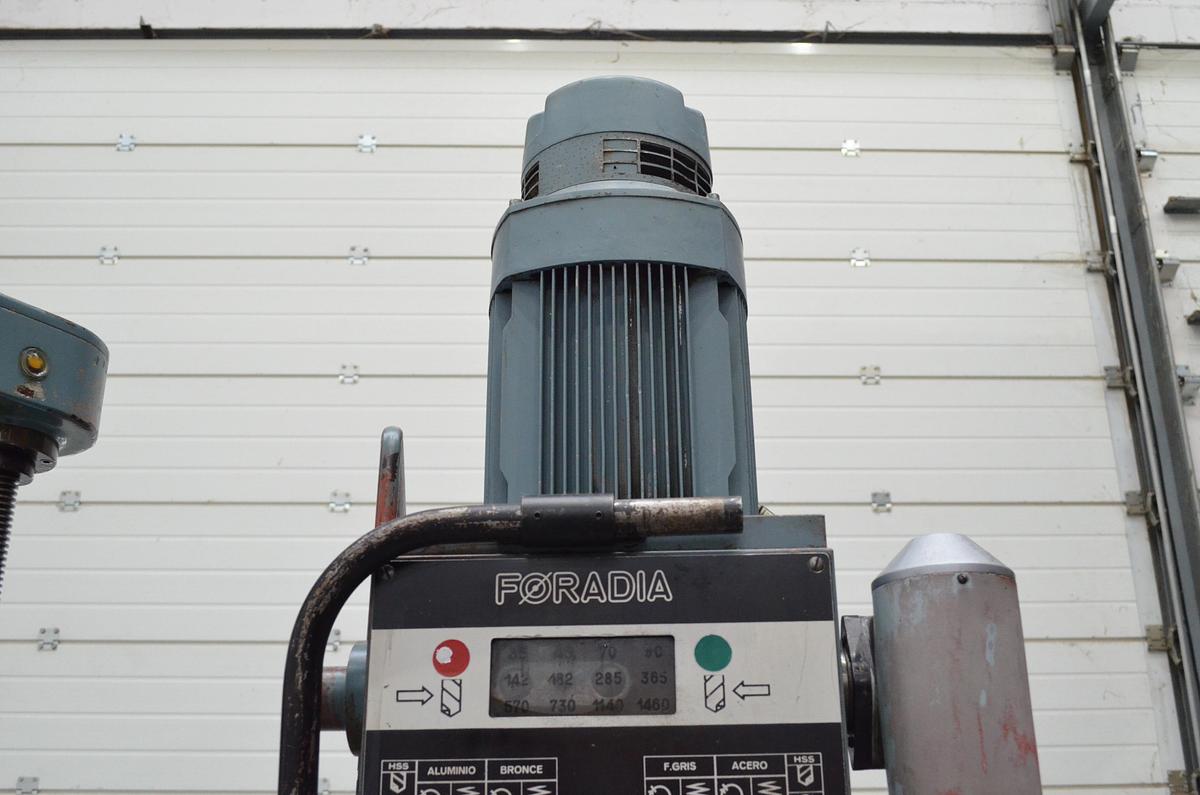 Usado Taladro radial Foradia GH 50-1000