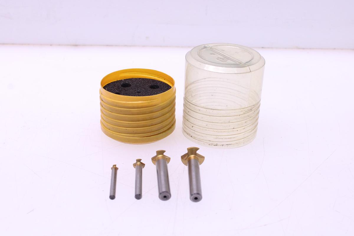 Usado Lote de Fresas y Avellanadores - 22 Unidades