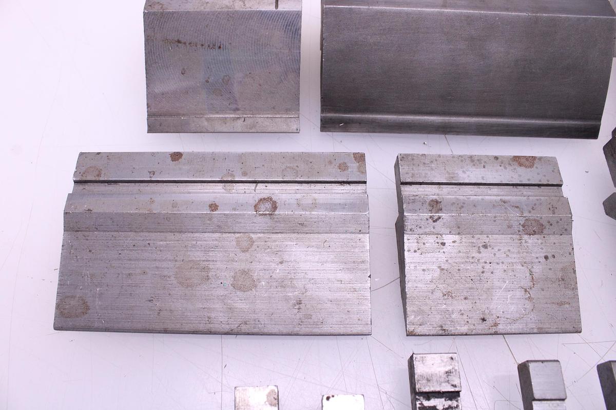 Usado Juego de Punzones Varios Amarre Promecam - 14 Tramos
