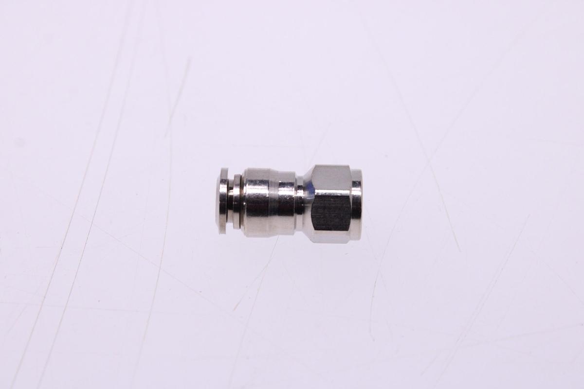 Usado Racores Conector Recto Hembra M6 + Rosca 1/8" - 30 Unidades AIGNEP 5703000002