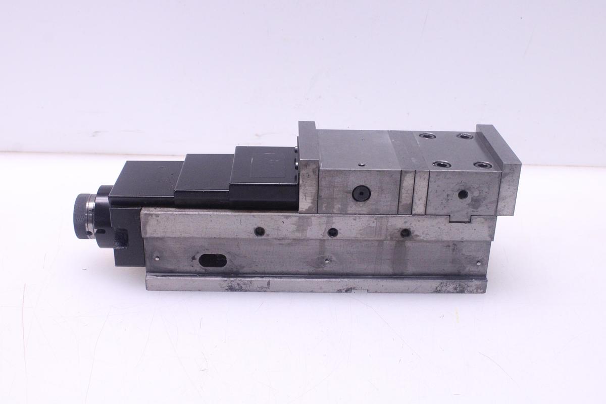 Usado Mordaza Mecánica Autowell AVQ-125G/HV