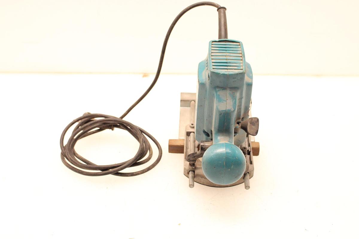 Usado Fresadora MAKITA 3620 Segunda Mano