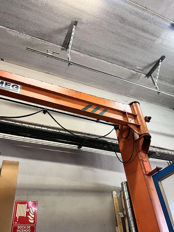 Usado Bandera giratoria Pimeg 4 500kg 4m