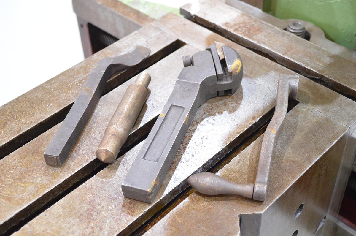 Usado Limadora cepillo CEFE - SACIA L-500