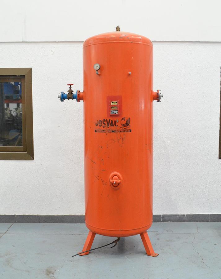 Usado Calderin Josval 1000 LTRS. - 10Bar