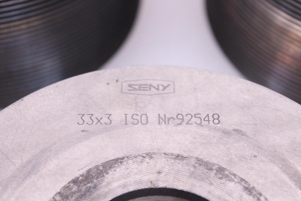 Usado Lote 3 Rodillos Laminadora de Roscas SENY 33x3