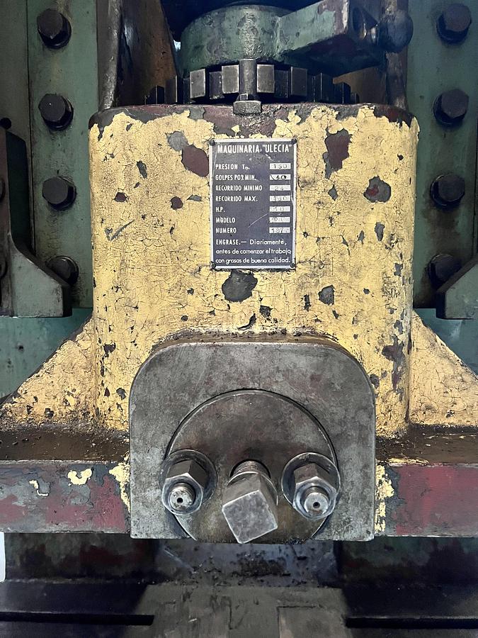 Usado Prensa excentrica ULECIA 150Tn Embrague neumático