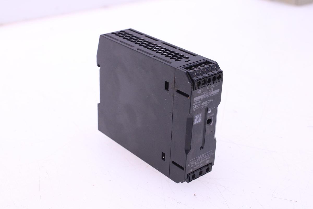 Usado Modulo Fuente de Alimentación OMRON S8VK-G06024