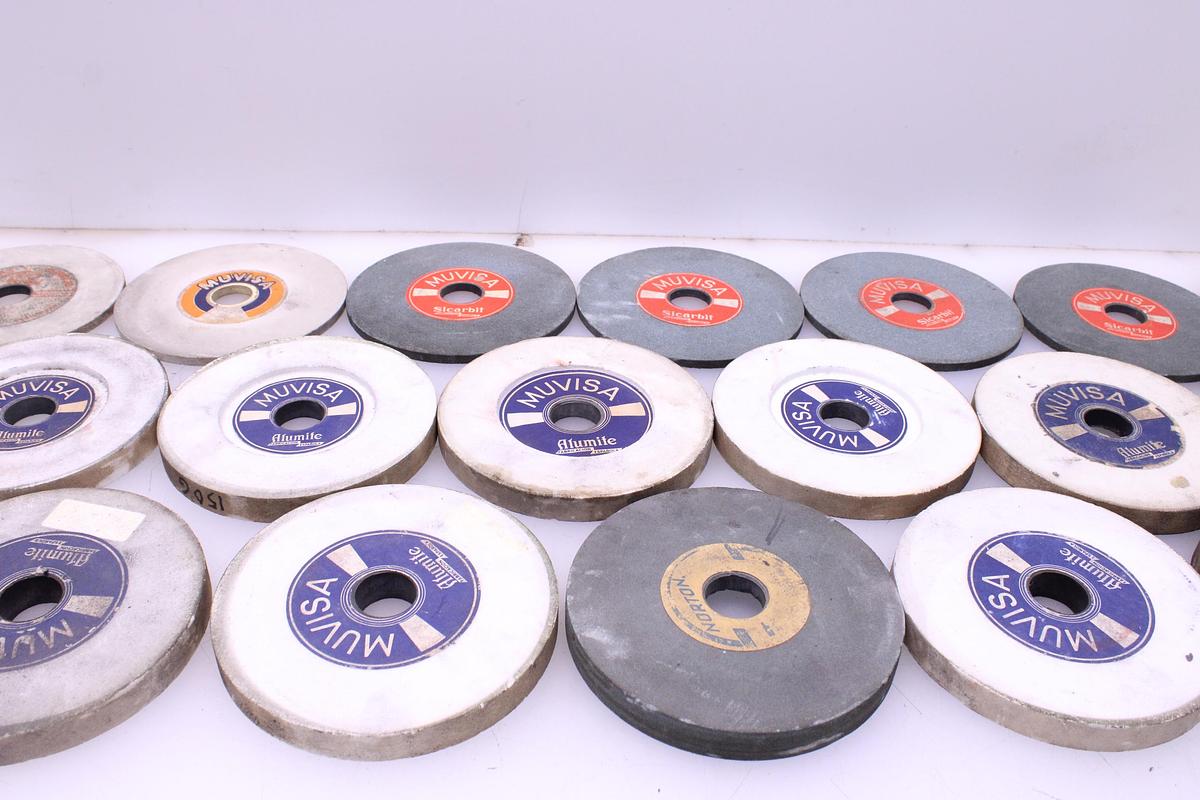 Usado Lote Muelas Rectificado 180mm - 24 Unidades