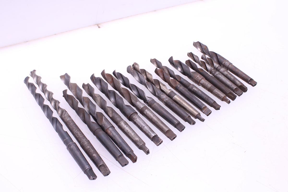 Usado Lote Brocas Mango Cónico 14,75 a 23 mm MT2 - 18 Unidades