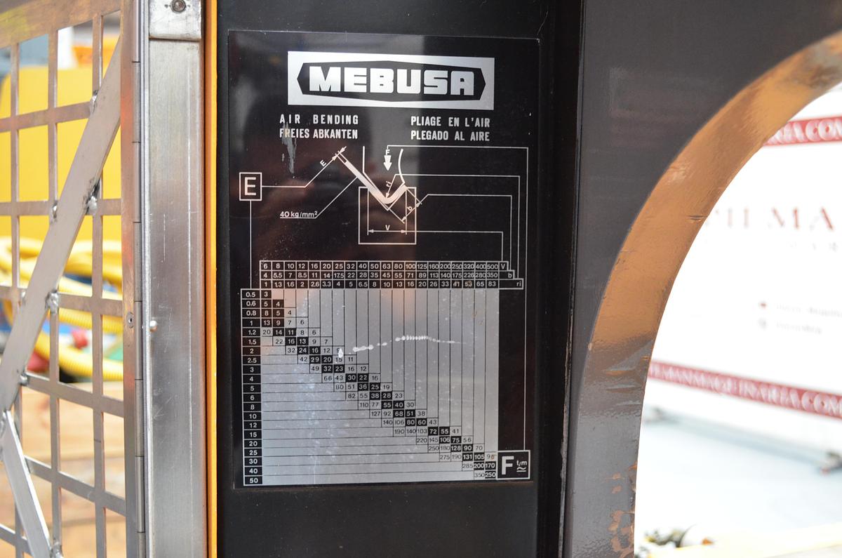 Usado Plegadora Mebusa 90-25 de 2500x90tn