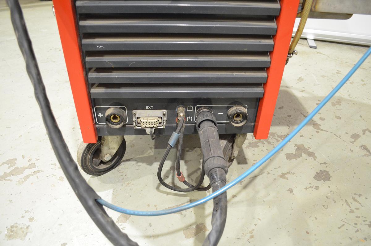 Usado Soldadora tig Suntig 250 con alimentación de hilo