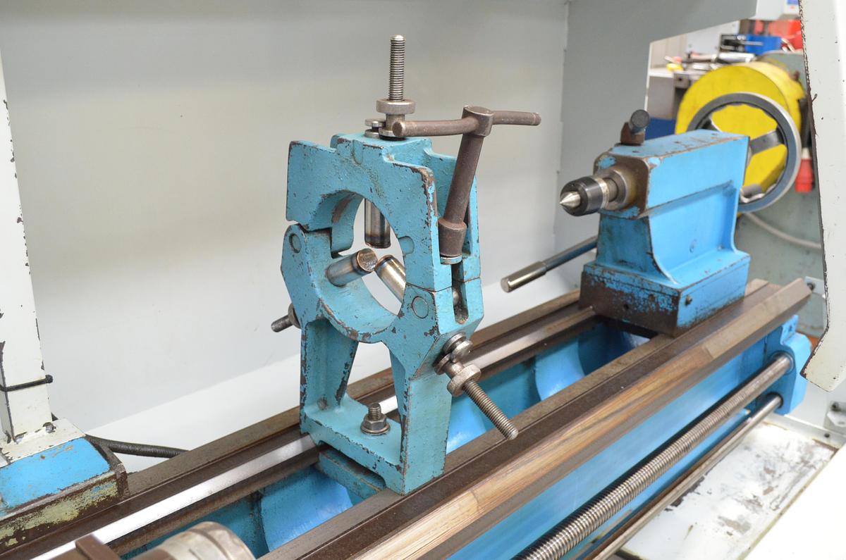 Usado Torno Pinacho S90-225 de 1650mm e.p. 98