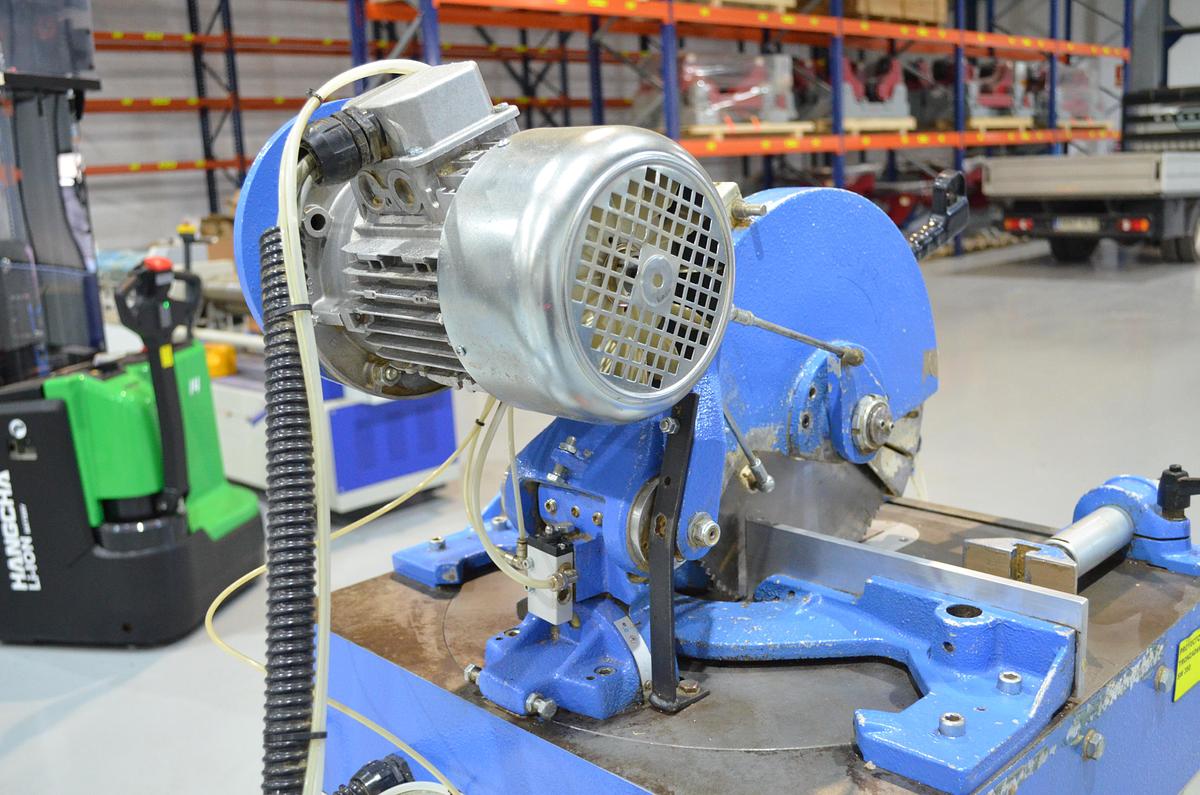 Usado Tronzadora aluminio MECAL SW 350 - 2005