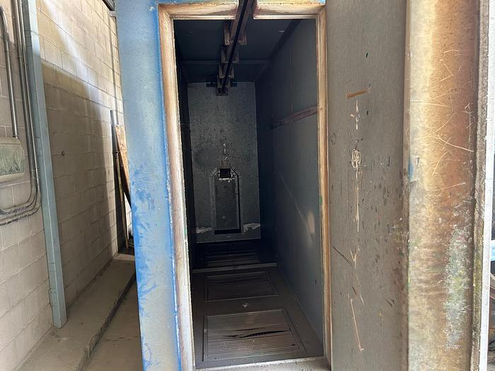 Usado Línea pintura en polvo con cabina y horno secado