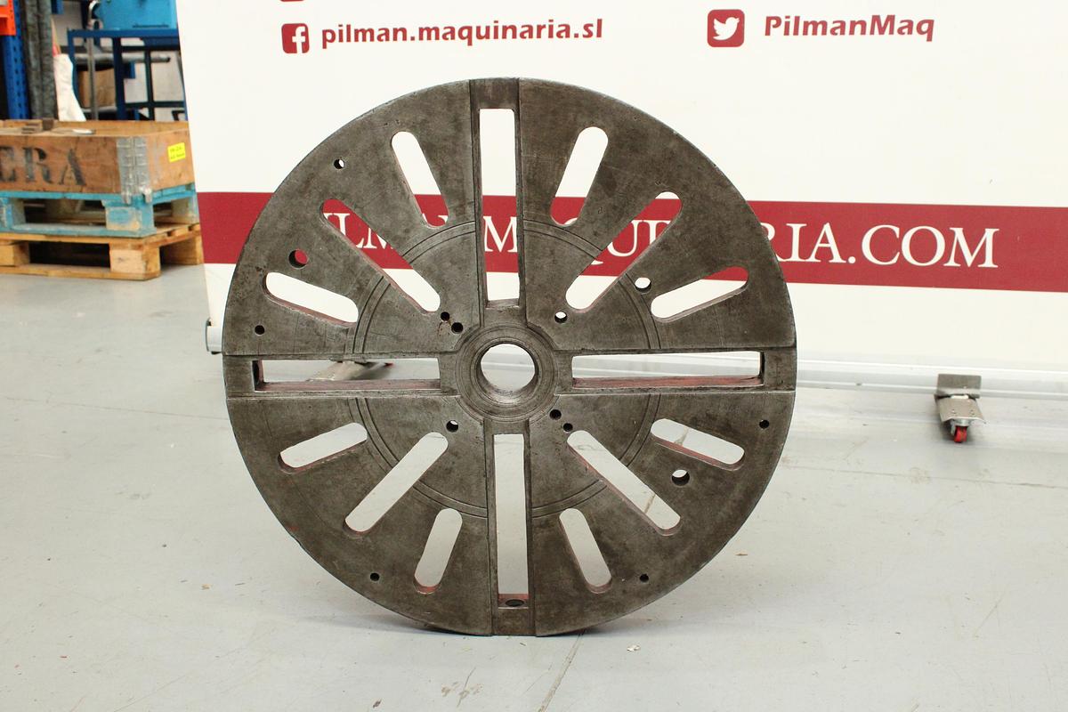 Usado Plato Plano para Torno 695 mm