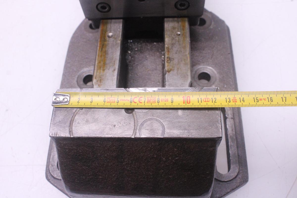 Usado Mordaza Hidráulica 125 mm