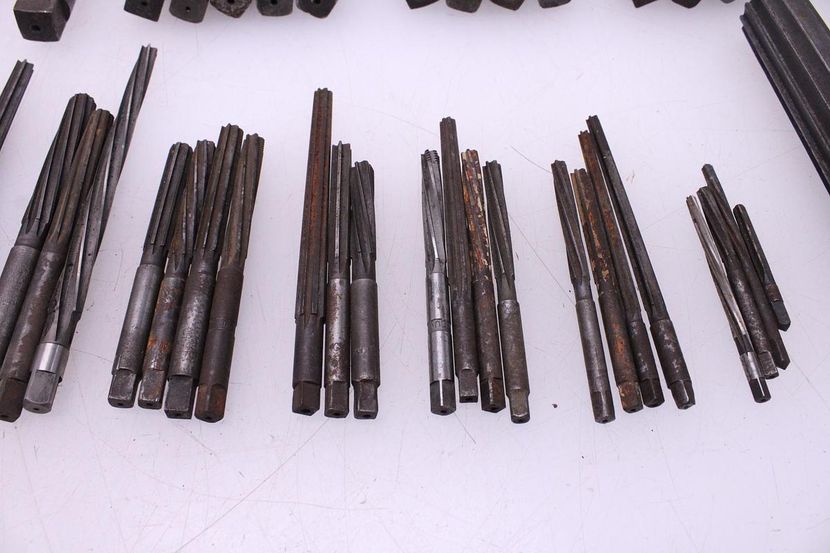 Usado Juego Escariadores y Machos de roscar con vástago cuadrado