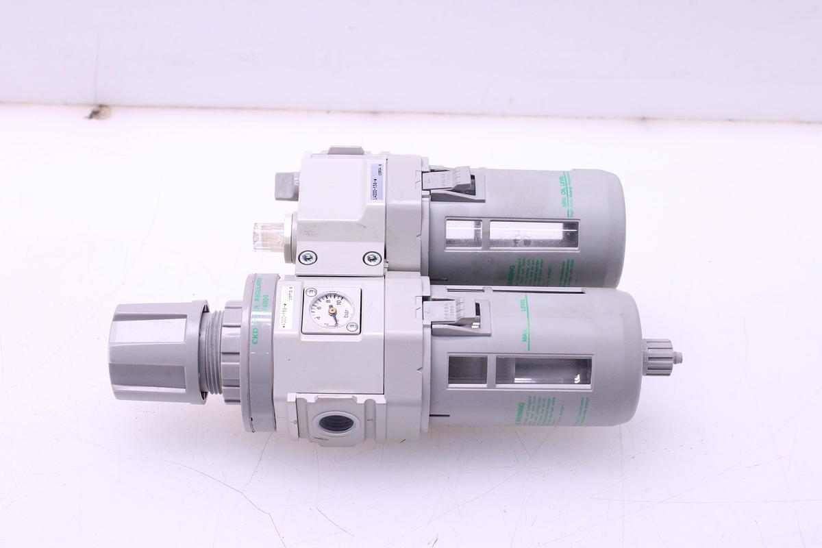 Usado Linea Filtro CKD W4000-15G-W + Lubricador L4000-15G-W