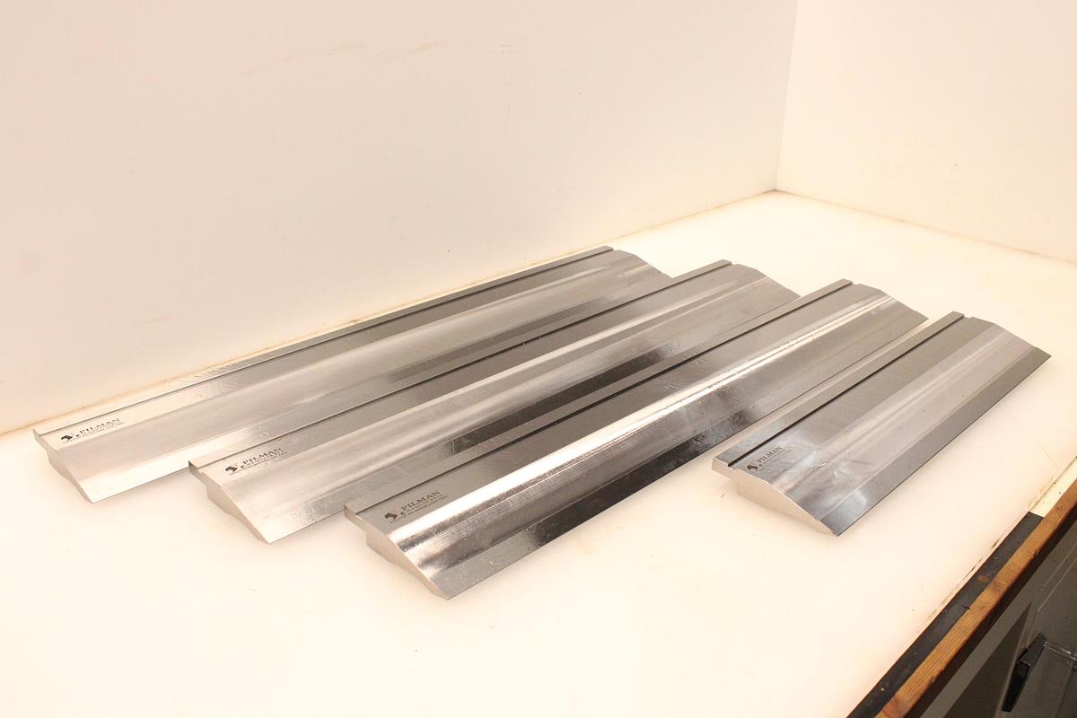 Usado Juego 3.050mm Punzón Promecam S2027 H104 30º R0.8