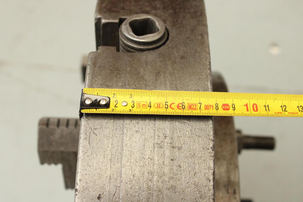 Usado Plato 4 Garras para Torno 495 mm