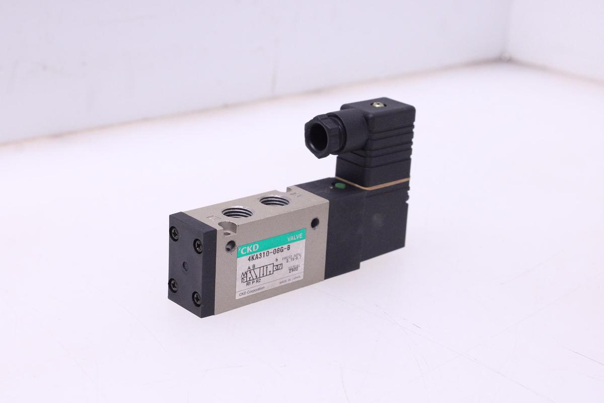 Usado Electroválvula CKD 4KA310-08G-B-AC220V