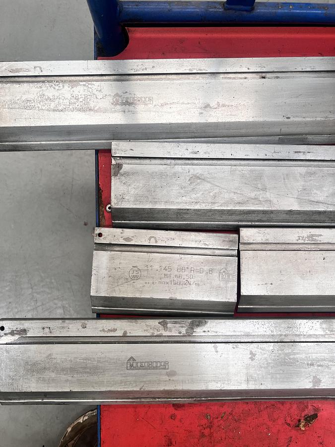 Usado Plegadora Mebusa 90-25 de 2500x90tn