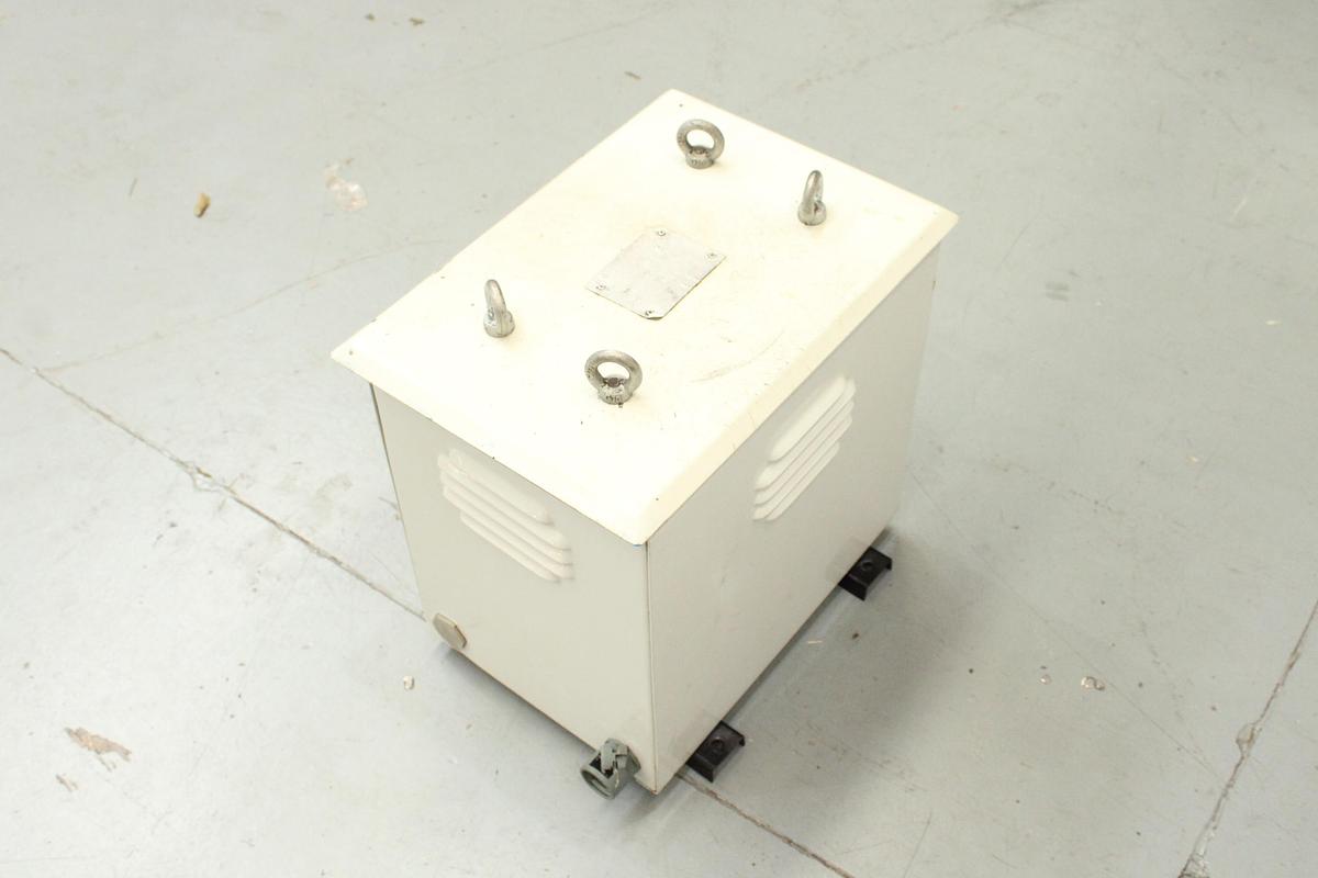 Usado Transformador Trifásico