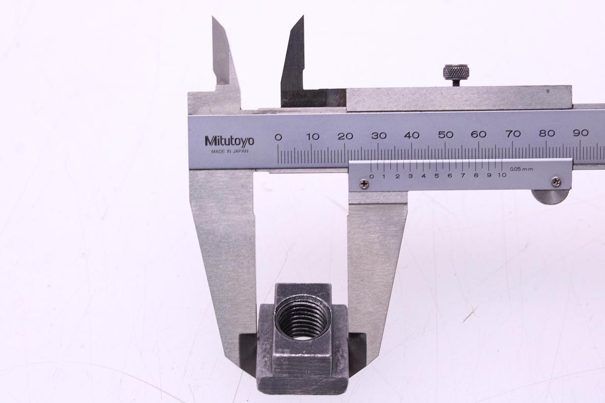 Usado Garras de Sujeción Ranura en T 18mm - 2 Unidades