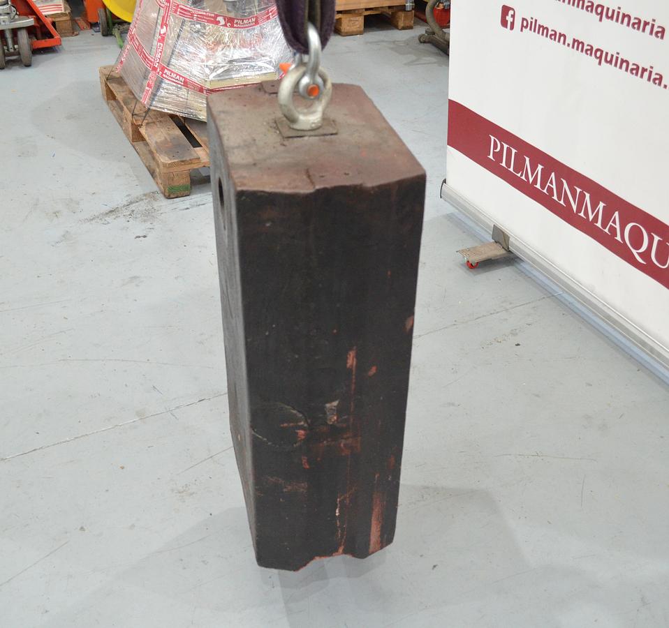 Usado Contrapeso 400x250x730 - 496kg