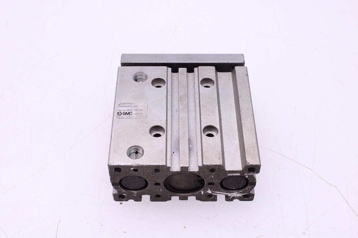 Usado Cilindro de Guía Neumatico SMC MGPM25TF-50