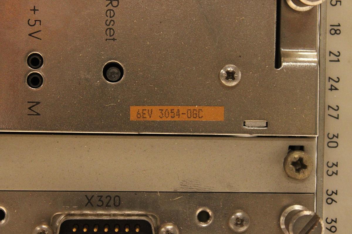 Usado Sistema Alimentación Integrado SIEMENS SINUMERIK 3 6FC3771-2FA-Z