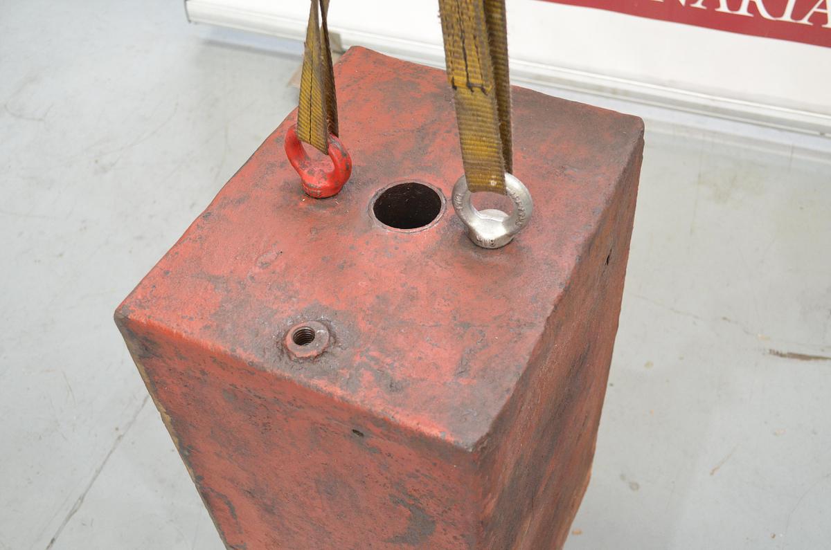 Usado Contrapeso 360x300x660mm - 502kg