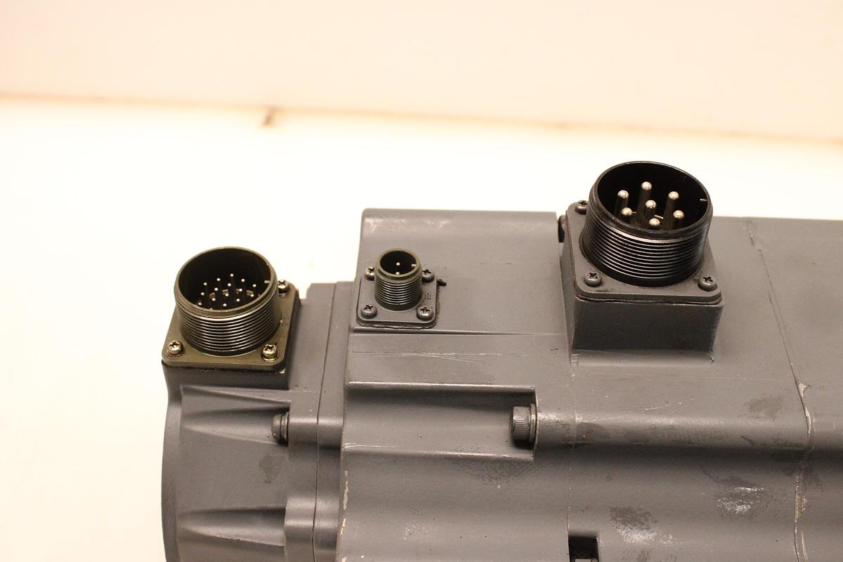 Usado Servomotor MITSUBISHI HA100NCB-S