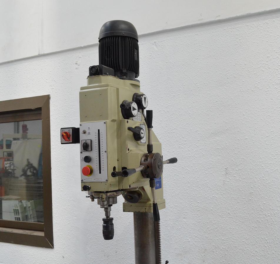 Usado Taladro columna Erlo TSAR-32 Año 96