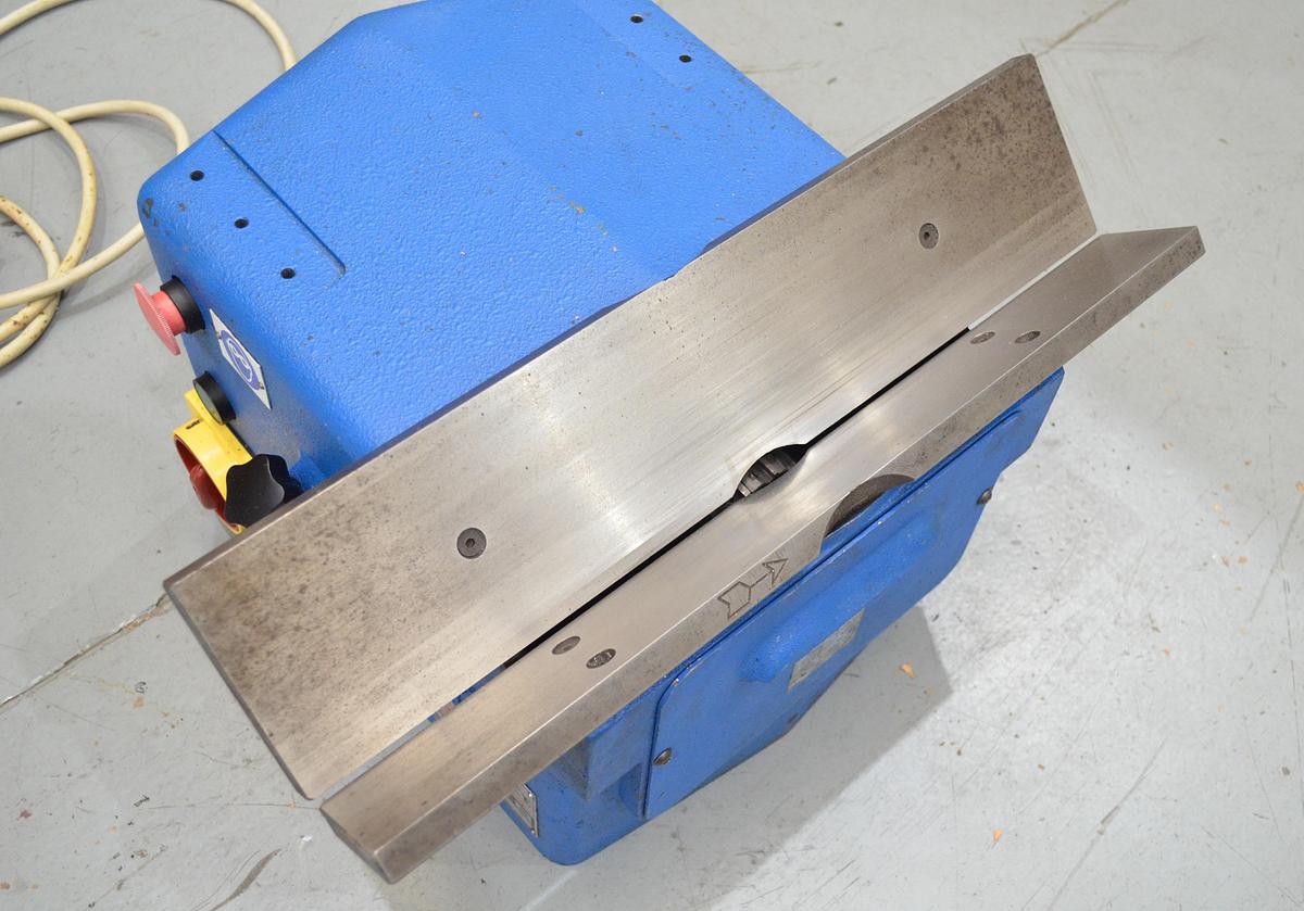 Usado Biseladora OMCA 650A
