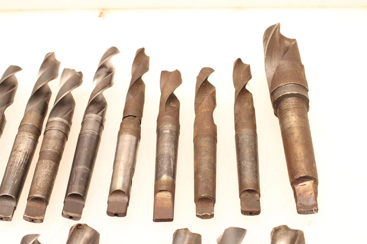 Usado 23 Brocas Mango Cónico MT3 - 21,5 hasta 46 mm