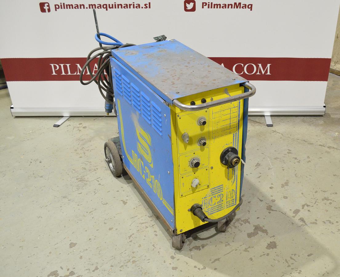 Usado Maquina soldar hilo Sunarc HC-210