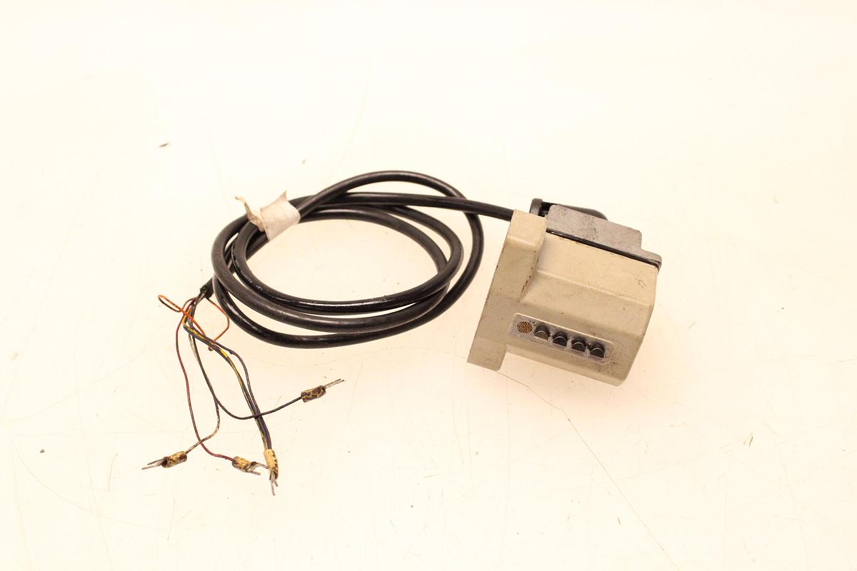 Usado Final de Carrera OMRON 4 SB 01D4-1 NTC