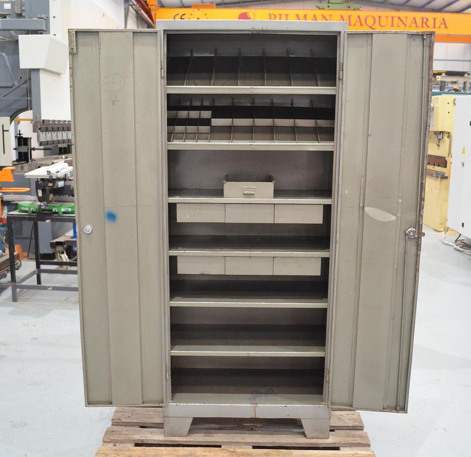 Usado Armario metálico para taller 750x380x1770mm