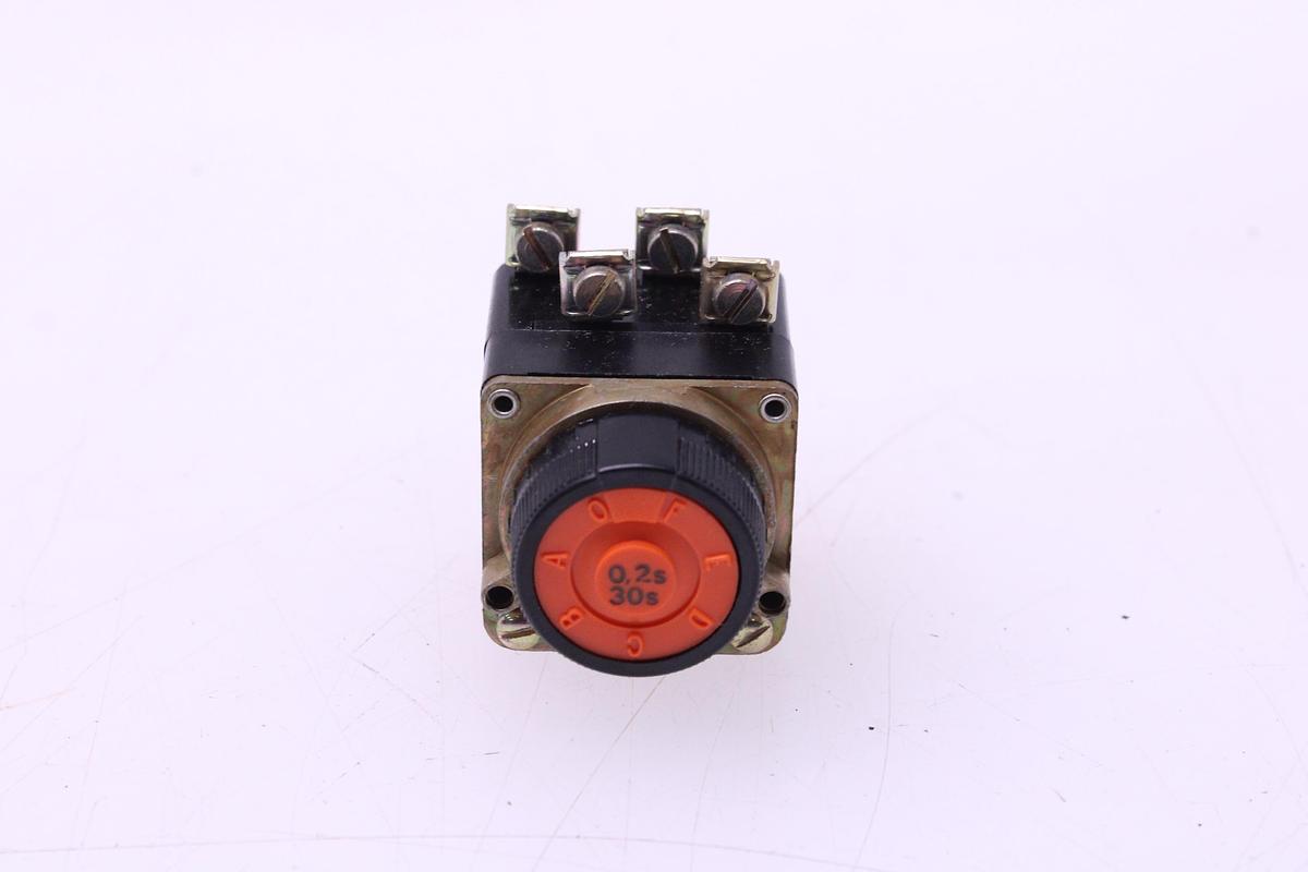 Usado Contactor Auxiliar Telemecanique ZC2-GH12