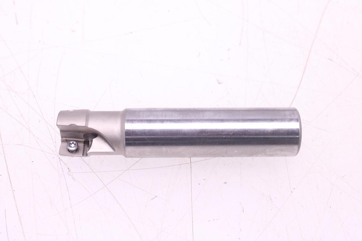 Usado Fresas 25 a 63mm Con Cono ISO 40 + Plaquitas de Widia APET103504
