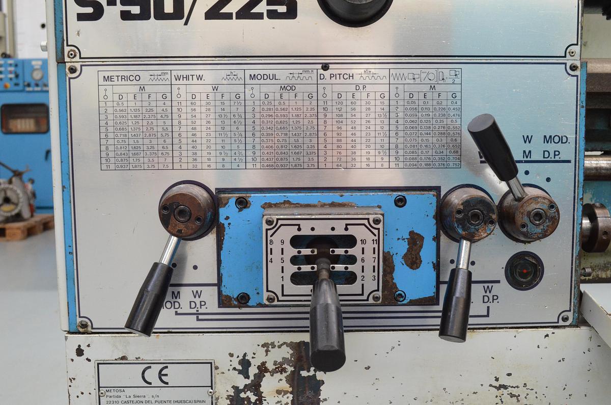 Usado Torno Pinacho S90-225 de 1650mm e.p. 98