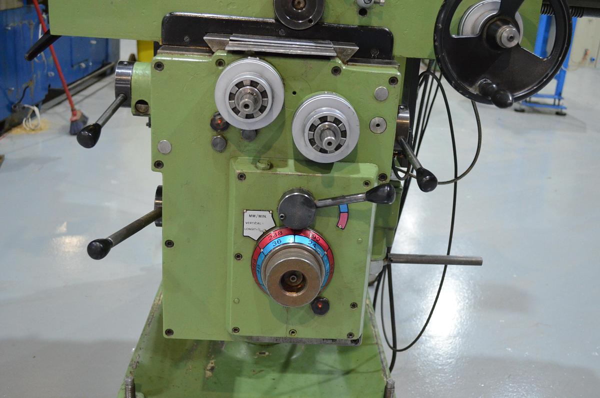 Usado Fresadora torreta Lagun FTV-4 visualizador Fagor X Y Z