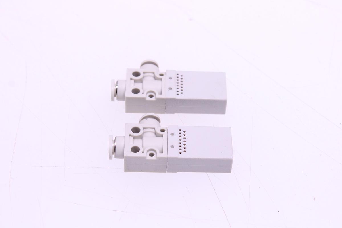 Usado Eyector de Vacío Neumático CKD VSB-H12-66 - 2 Unidades