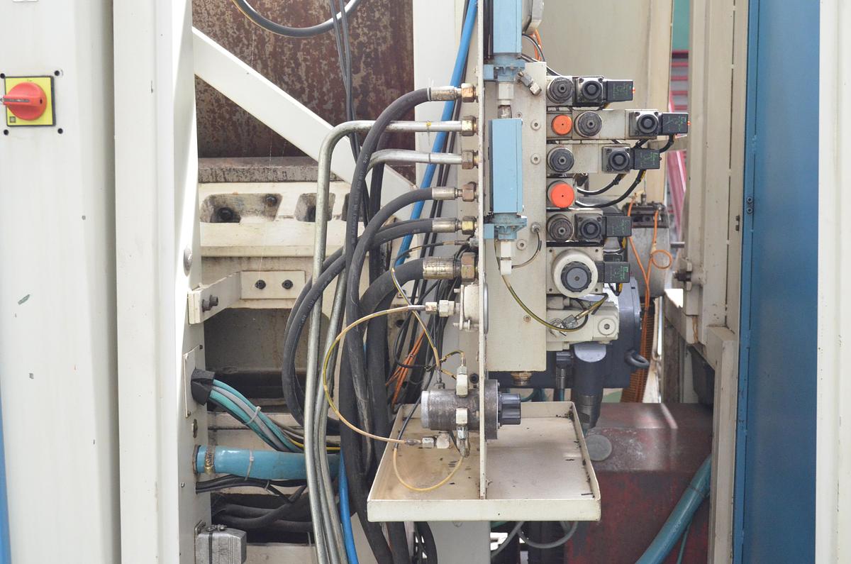 Usado Torno cnc Lealde TCN-12 de 3000mm e.p