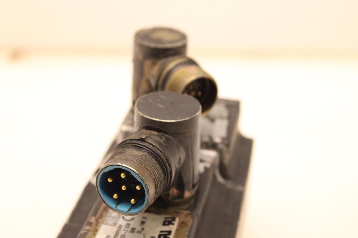 Usado Servomotor KUKA 1FK6032-6AK71-1ZZ9-Z S36