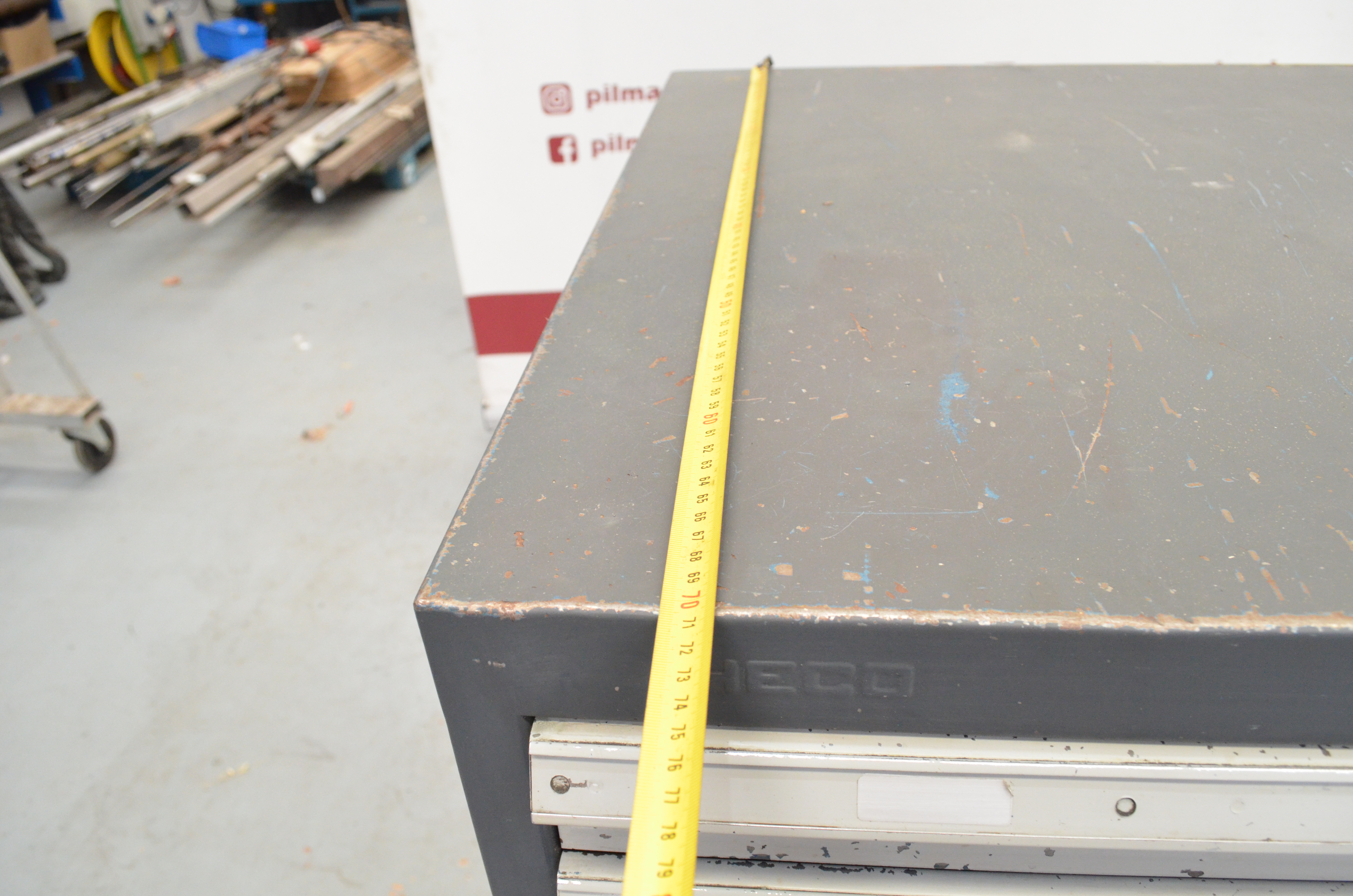 Usado Armario con cajones metalico Heco 710x700x1050(h)mm
